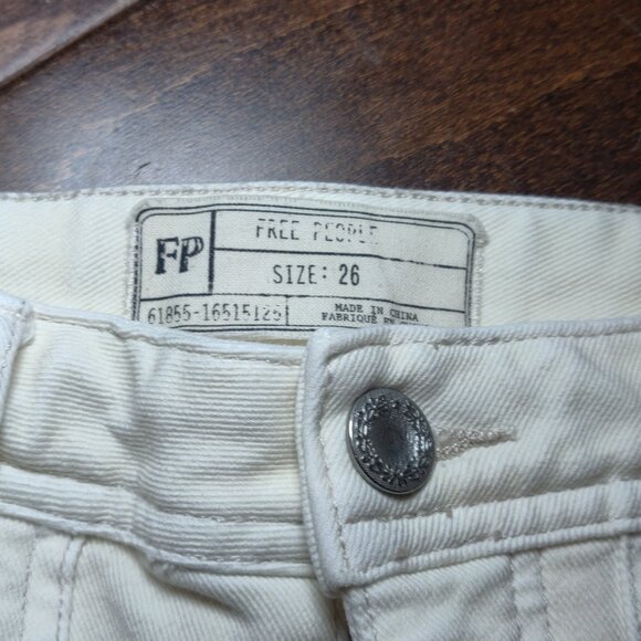 Free People Cream Denim Skinny Utility Cargo Jeans Button Fly Frey Hem S… - Picture 10 of 10
